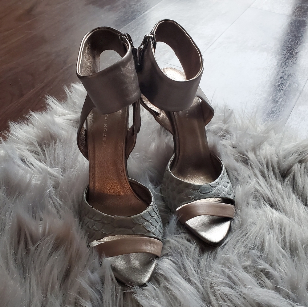 Devi Kroell Python Leather Heels - image 3